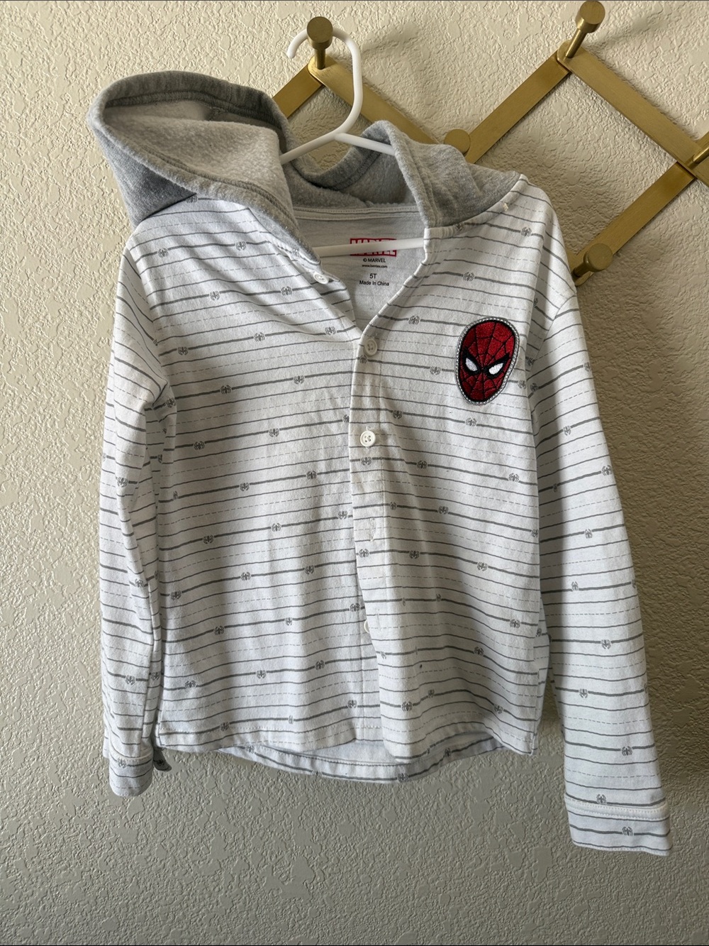 Marvel Kids White & Gray Striped Spider-Man Hooded Shirt